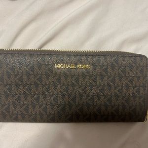 Michael Kors Long Wallet